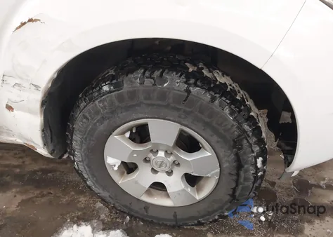 2012 Nissan Pathfinder S z USA, uszkodzony, nr VIN 5N1AR1NB2CC637853